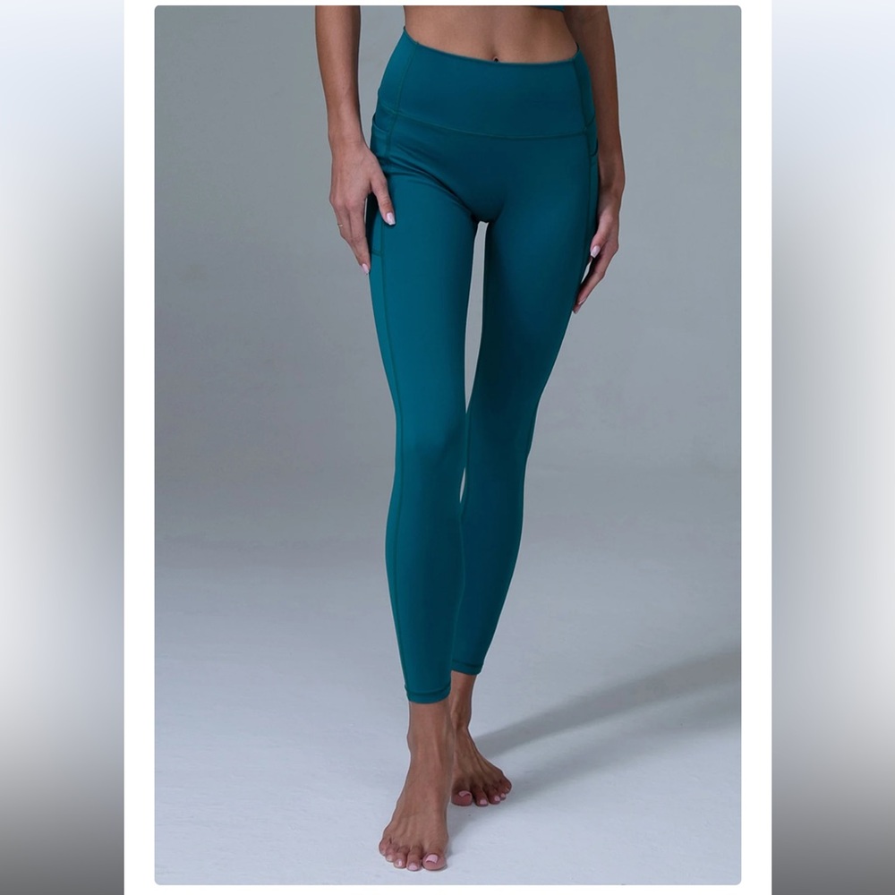 MFD HIGH WAISTED SIDE POCKET WAISTBAND PLAIN 7/8 YOGA LEGGINGS